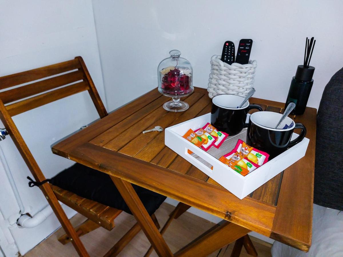 L'Essentiel - Tout Inclus ! Petit Dejeuner, Canal Plus, Netflix, Literie, Serviettes Rouen Kültér fotó